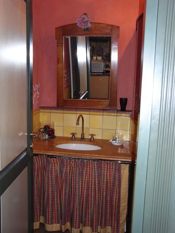 Il Nido Di Tosca Apartment Lucca Cameră foto
